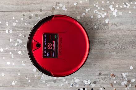 This pet hair-friendly robot vacuum is $640 off at Best Buy