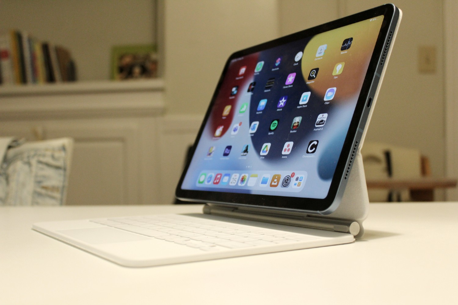 The M1 iPad Air can't replace a MacBook Air, but it's close