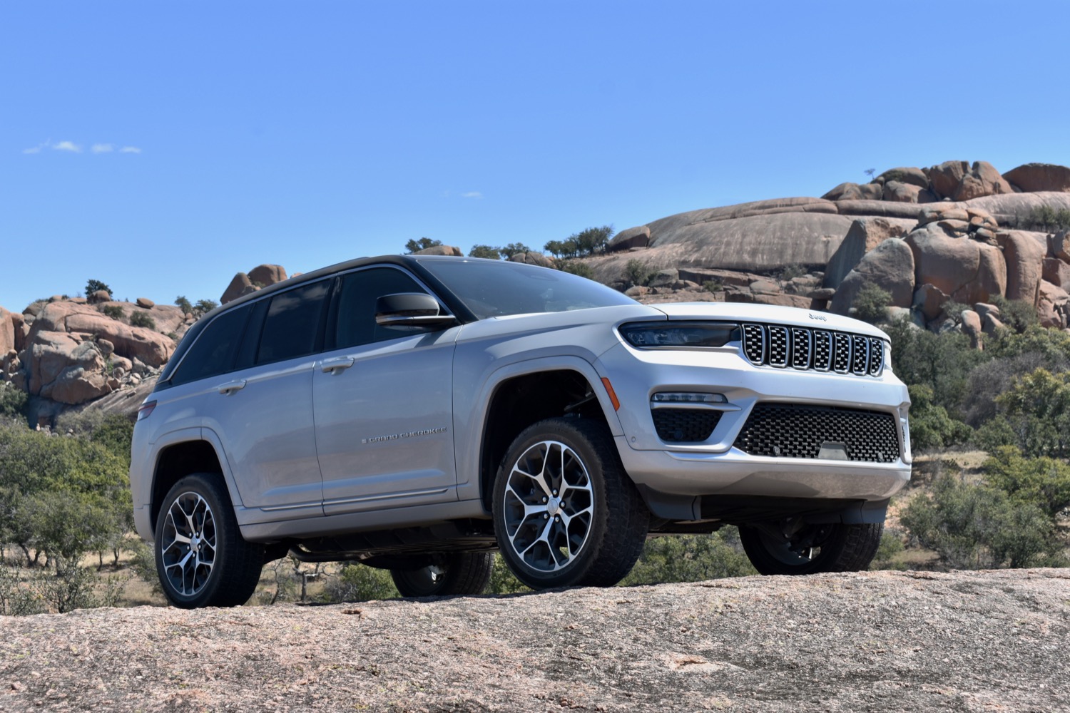 Everything We Know About The Jeep Grand Cherokee 4xe