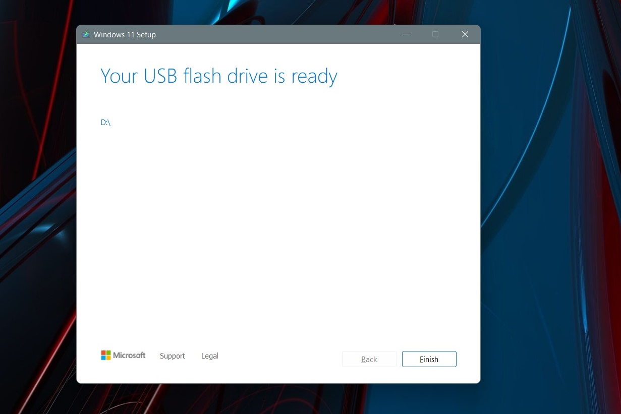 Windows 11 的 USB 闪存驱动器已就绪页面。