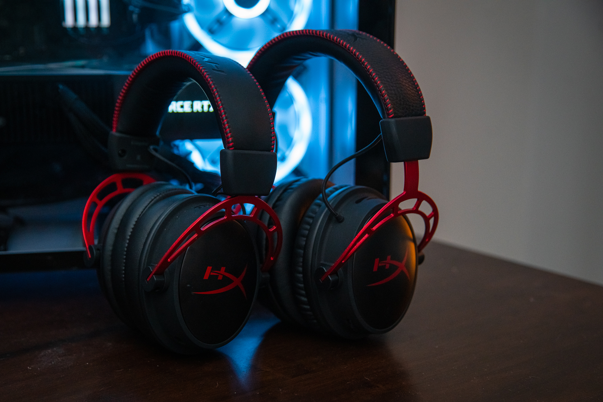 HyperX Cloud Alpha wireless review 300 hours of audio bliss