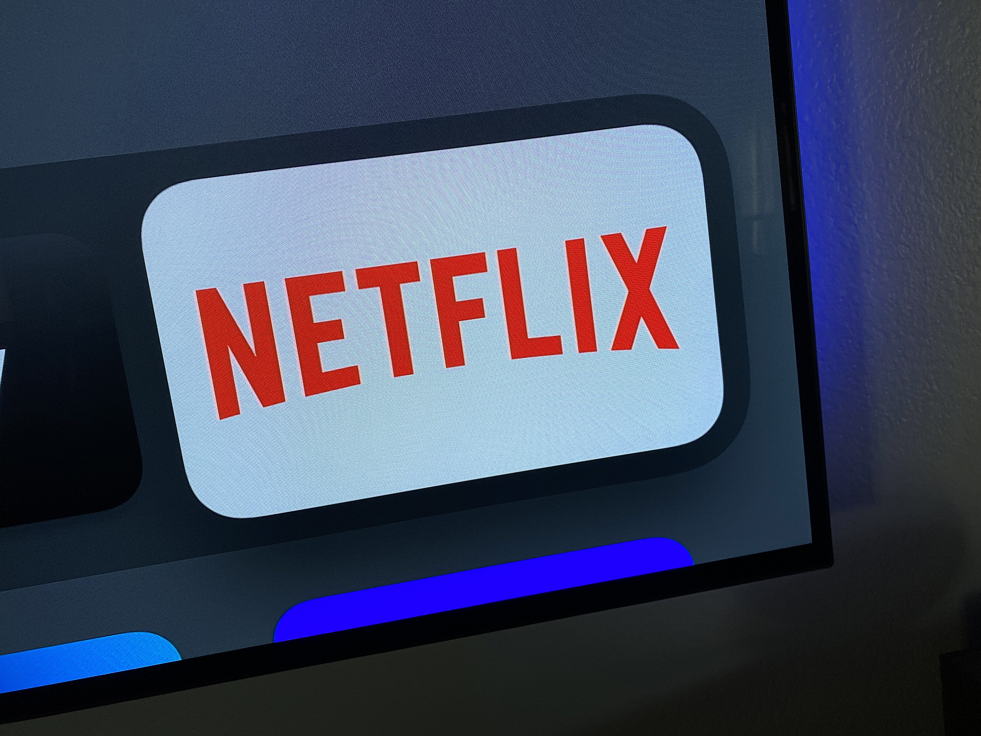 Netflix to become first streamer to offer downloads to ad-tier