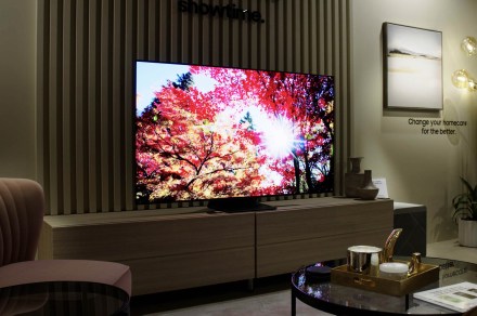 Save up to $1,000 on Samsung’s first OLED TV for Black Friday