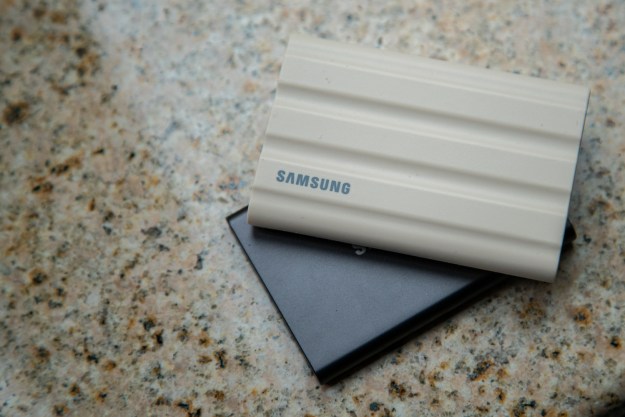 Samsung T7 Portable SSD Review: Blazing Fast, Portable Storage