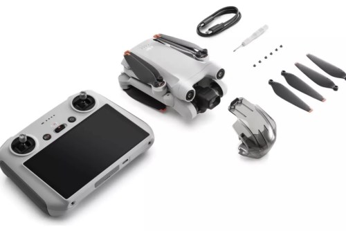 New DJI Mini 4 Pro leak shows retail box, drone specs