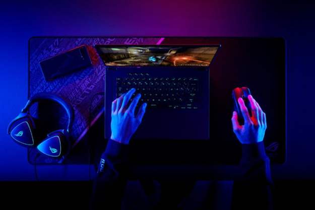 Alienware x14 R2 is a compact gaming laptop with Raptor Lake-H and