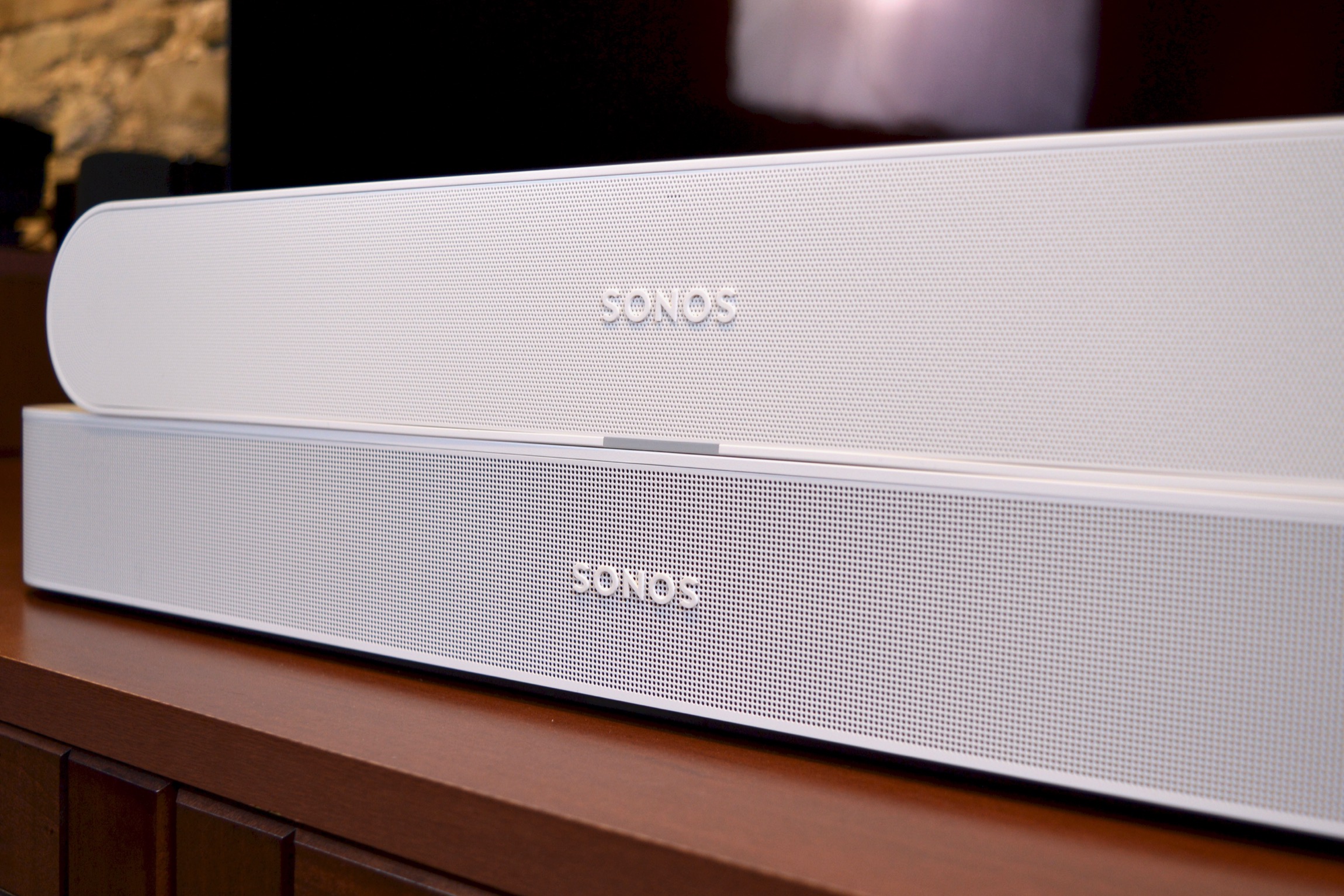 Sonos Beam vs. Sonos Ray: Which soundbar is best for you? | Digital Trends