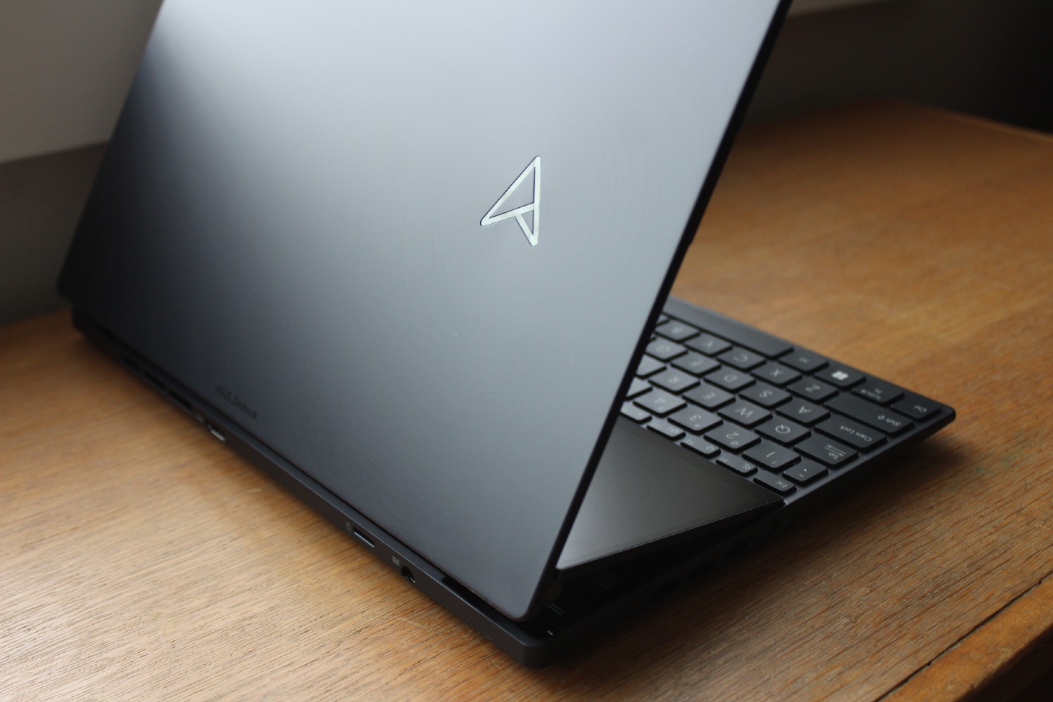 Asus Zenbook Pro 14 Duo OLED review: Perfecting dual display laptops