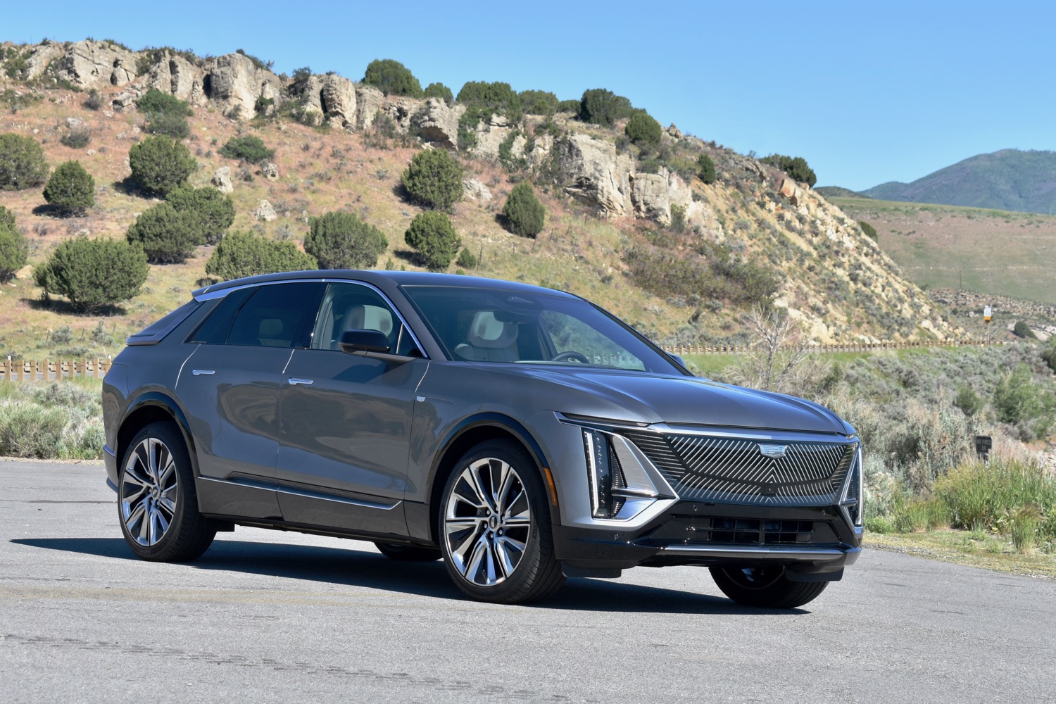 Cadillac lyriq clearance ev suv