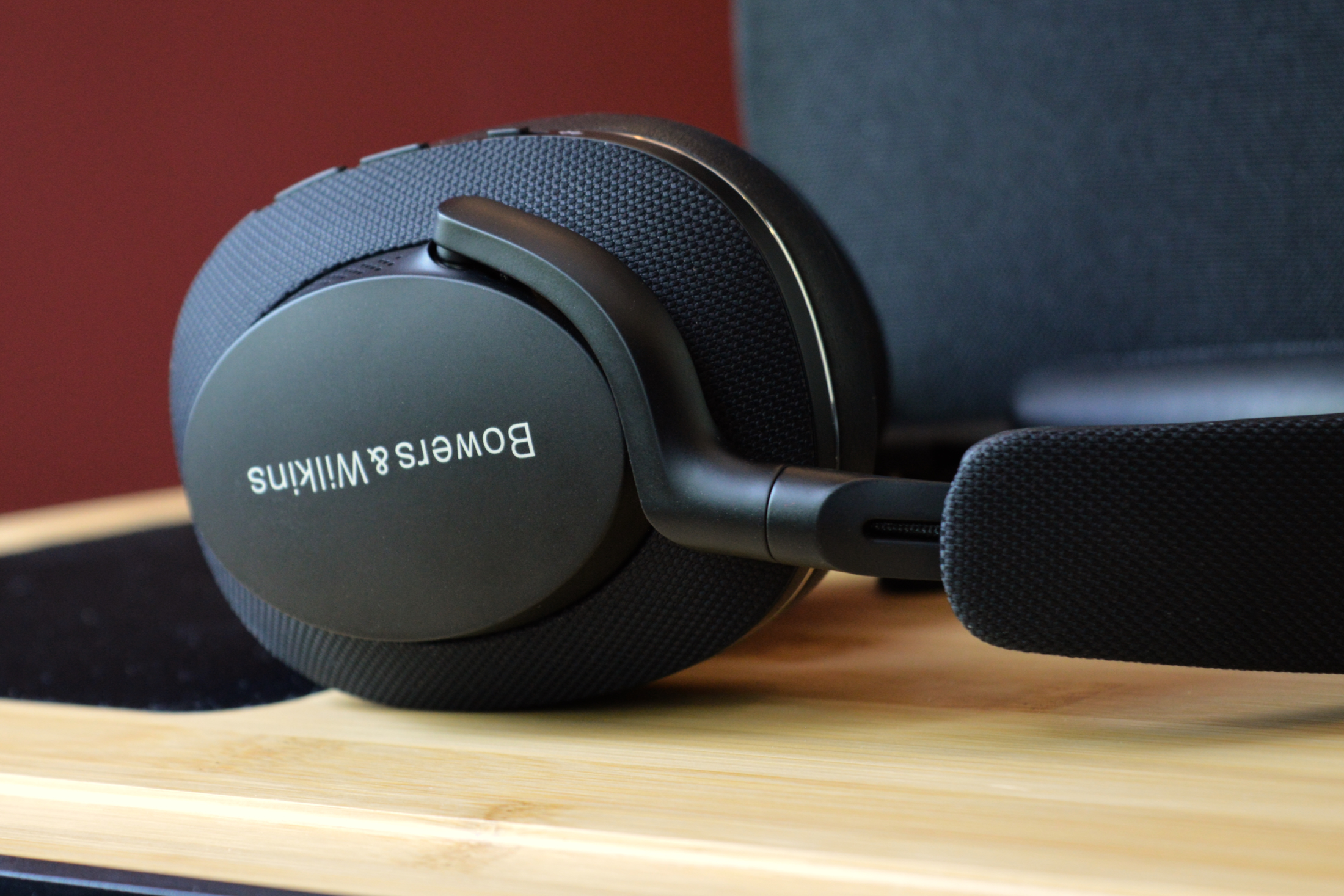 Bowers & Wilkins PX7 S2 (Blue) Over-ear noise-canceling wireless headphones  at Crutchfield