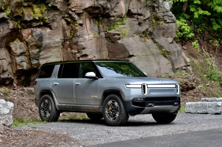 Rivian R1S vs. Kia EV9: Is the more expensive electric SUV really better?