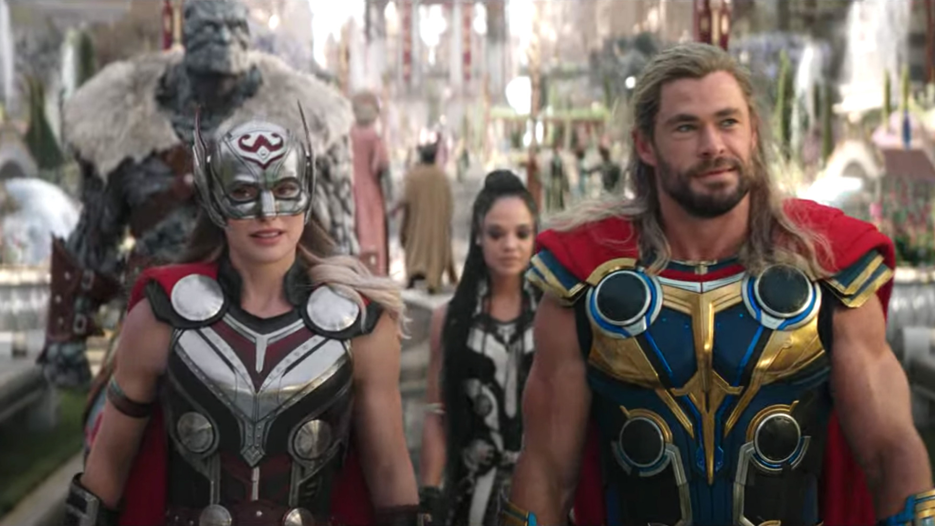 Jane as Mighty Thor with Thor in Love and Thunder.