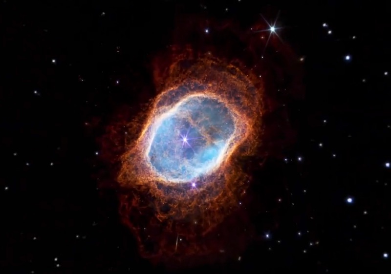 Zip Through Space To The Stunning Southern Ring Nebula | Digital Trends