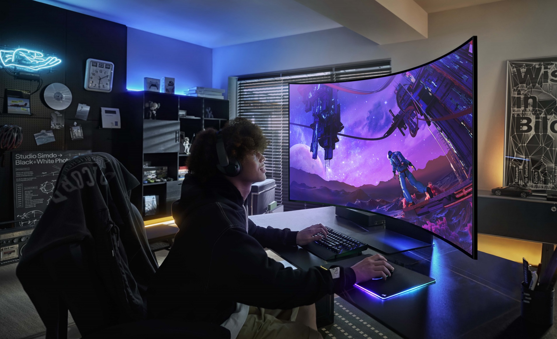 Samsung’s 4K monitor can be used landscape or portrait, and it’s $700 ...