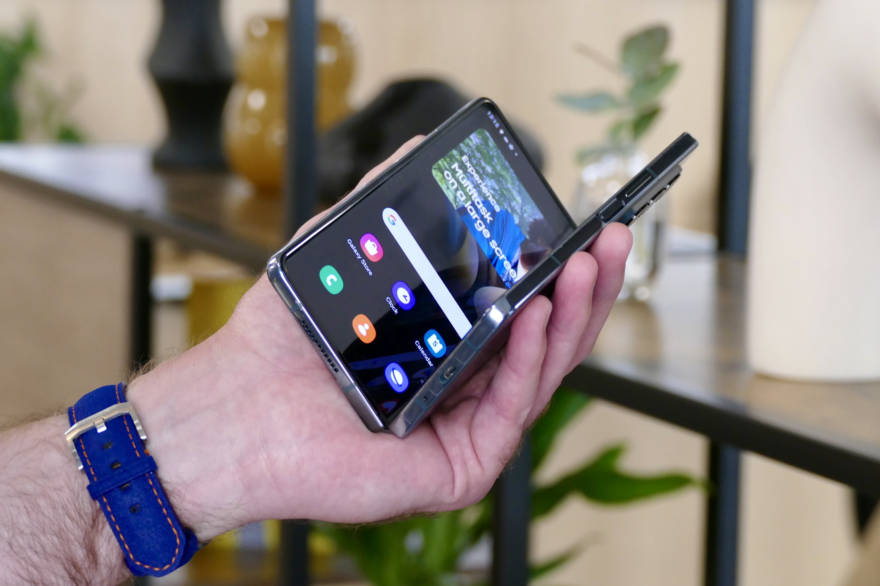 Samsung galaxy z fold 4