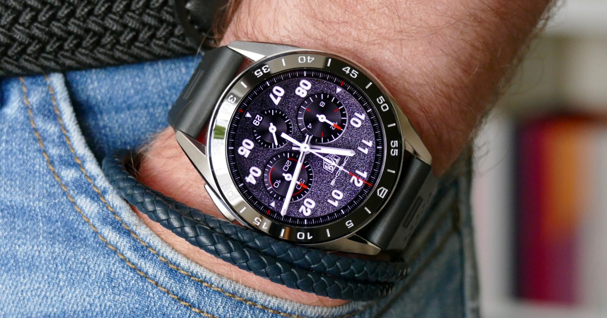 Tag Heuer Connected Modular 45 Smartwatch - Hands On Review 
