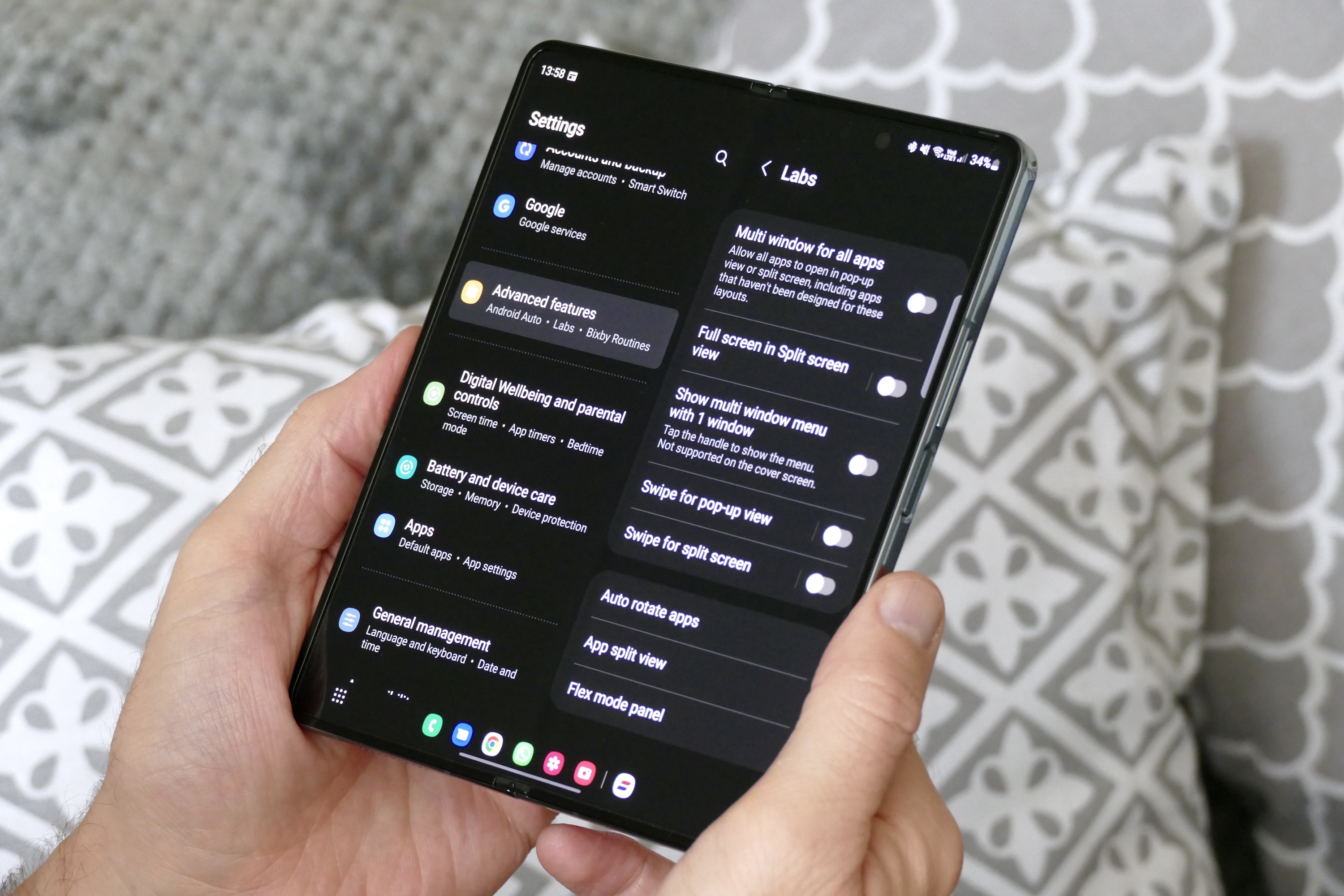 Menu Labs trên Galaxy Z Fold 4.