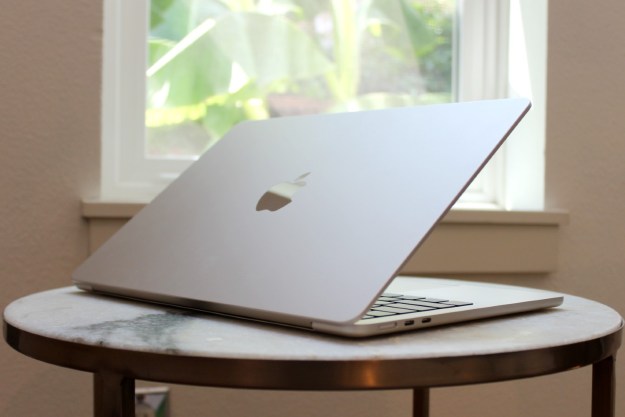 M2 MacBook Air internals shown just ahead of release
