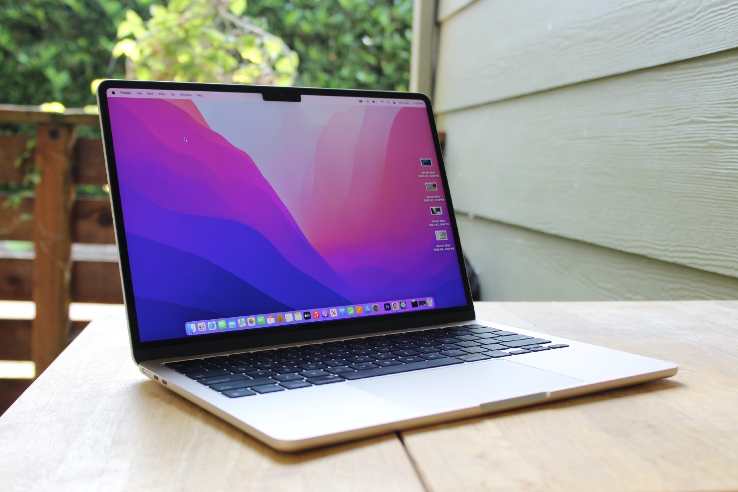 Der Bildschirm des MacBook Air M2.