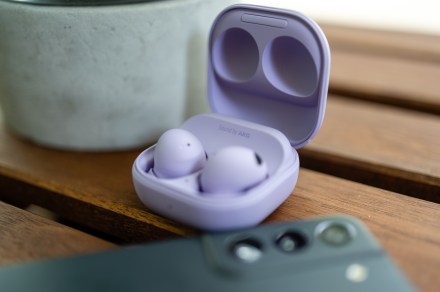 Samsung Galaxy Buds 2 and Galaxy Buds 2 Pro are discounted today