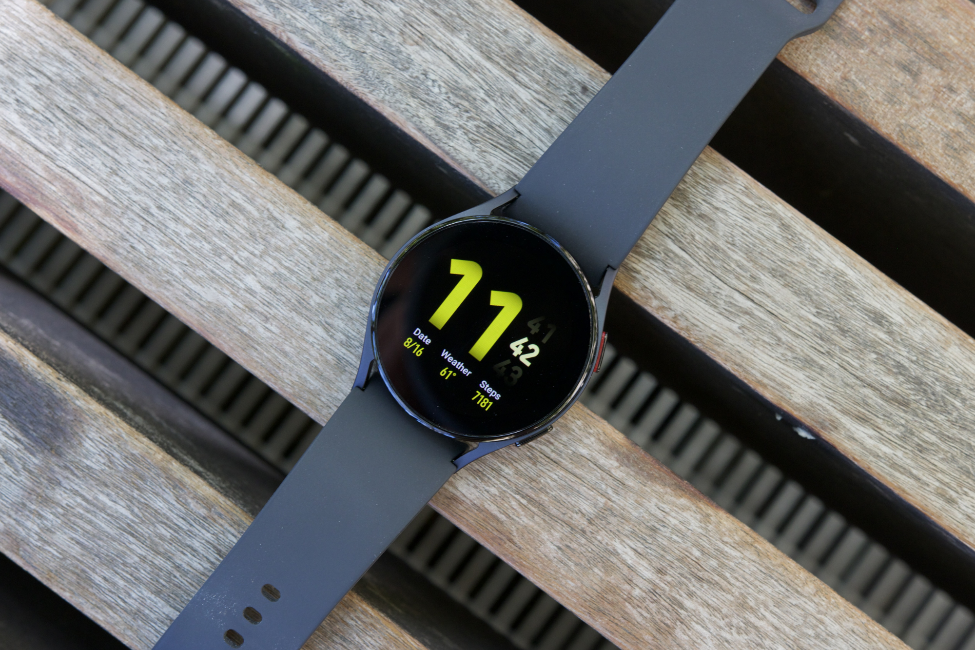 Samsung galaxy watch active black review hot sale