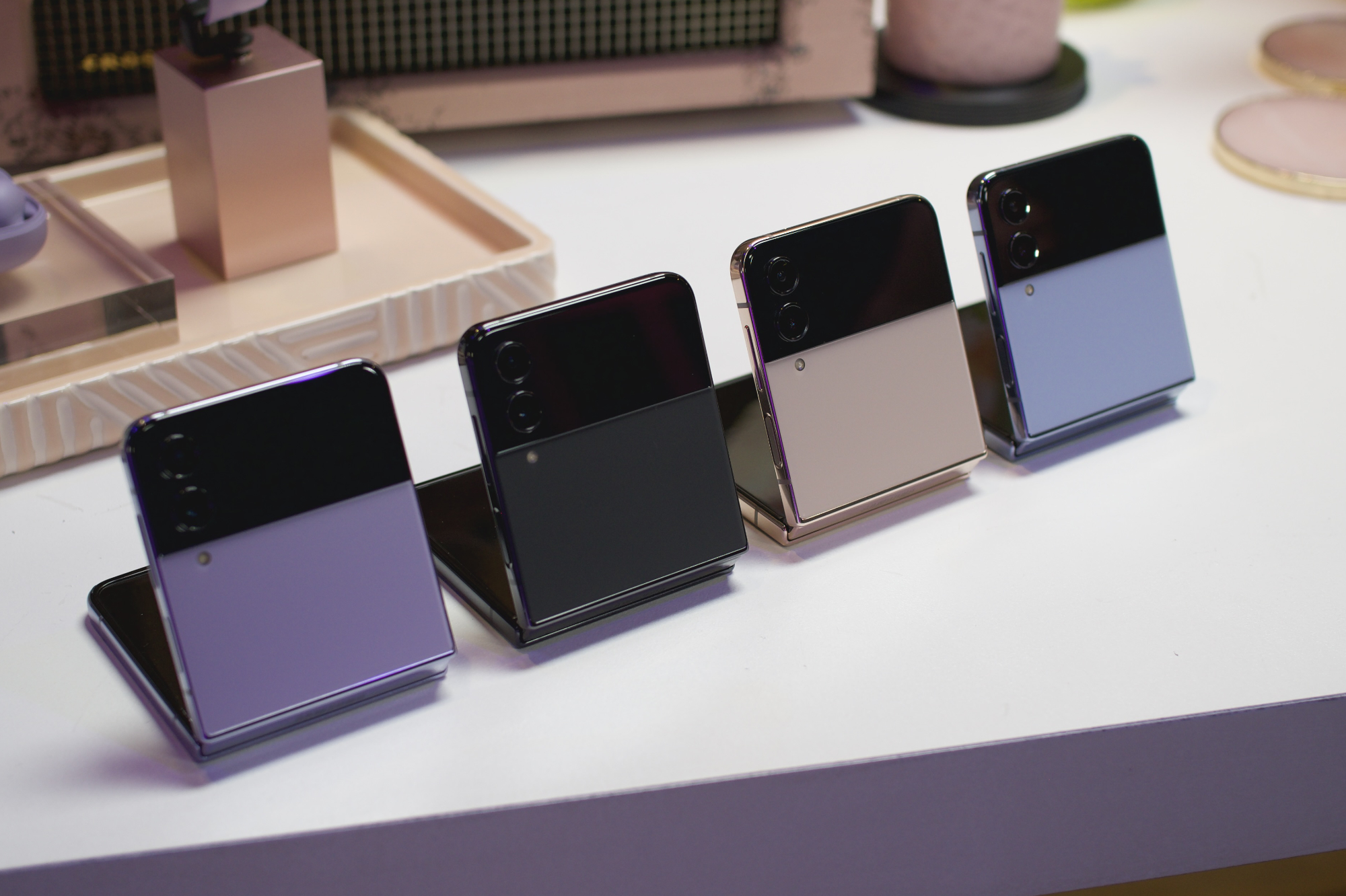 Samsung Z Fold 3 and Z Flip 3 - Hands on All Colors 