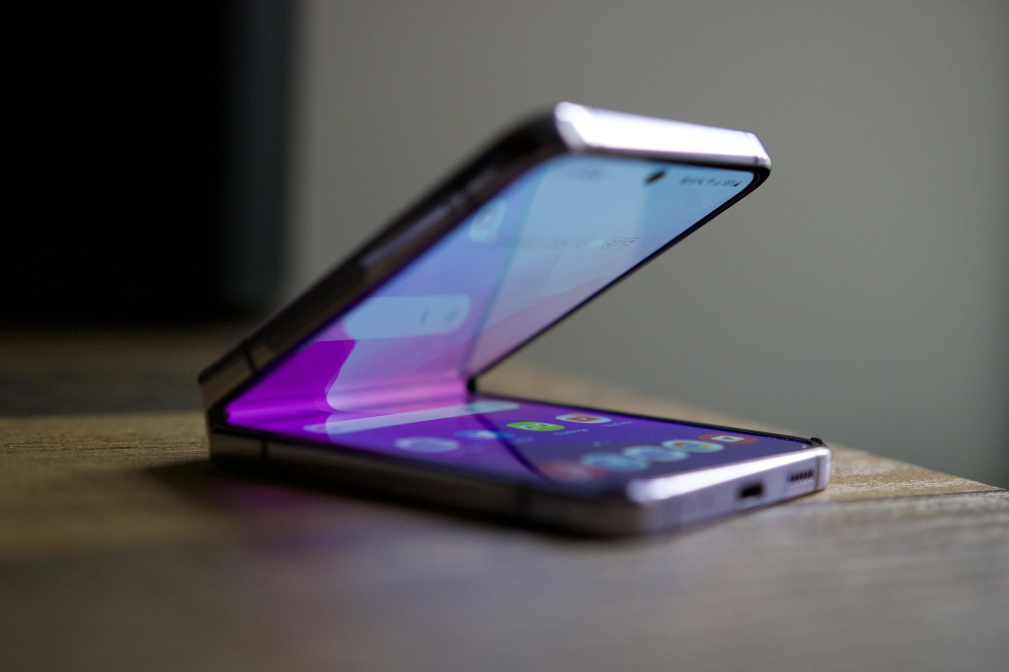 Samsung Galaxy Z Flip 4 review: an (almost) perfect foldable