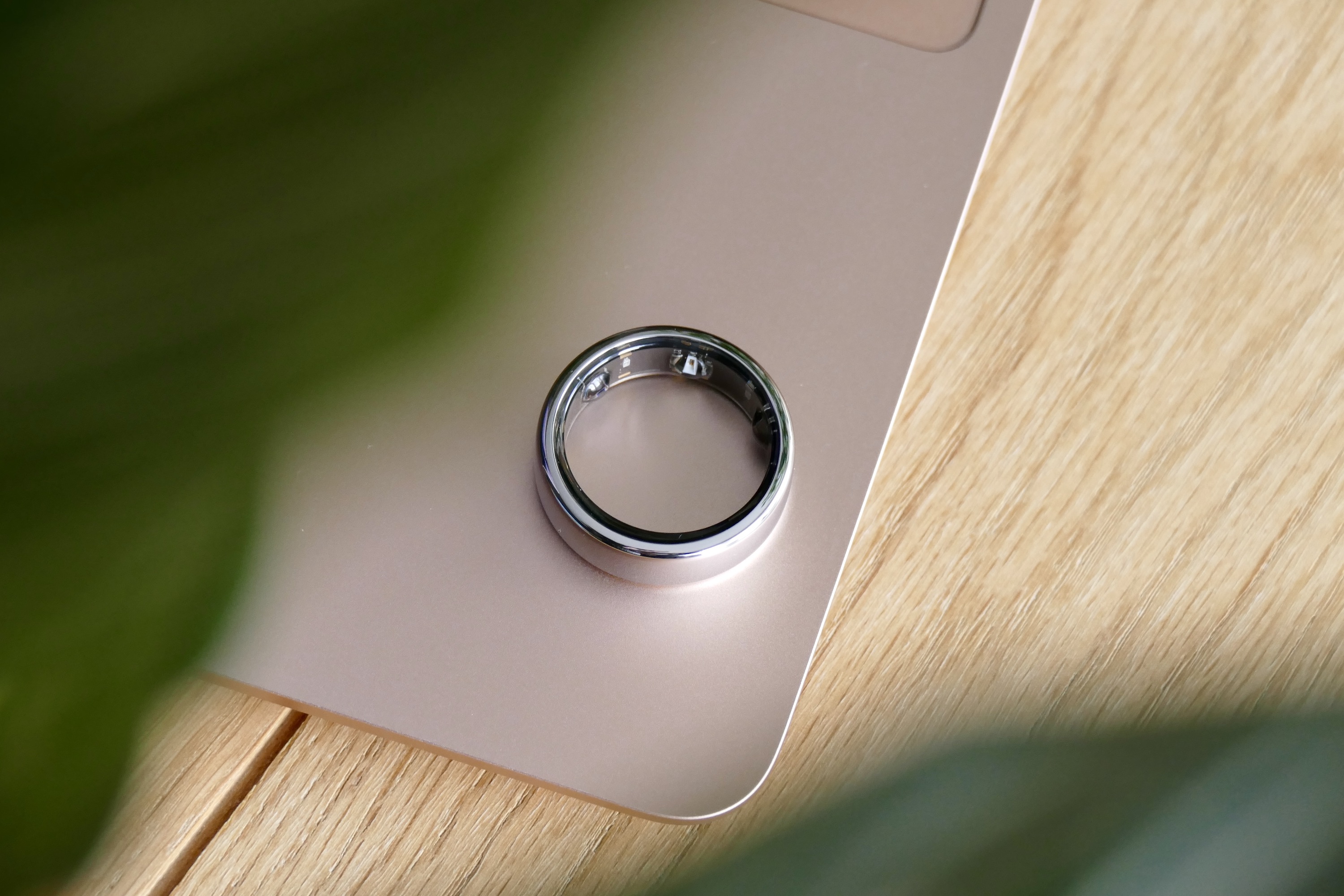 Oura goes back to basics with new Horizon smart ring design