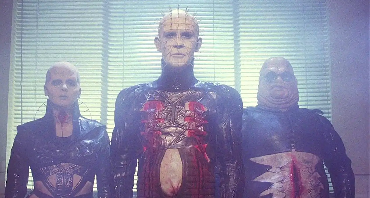 Los conobitas llegan a Hellraiser.