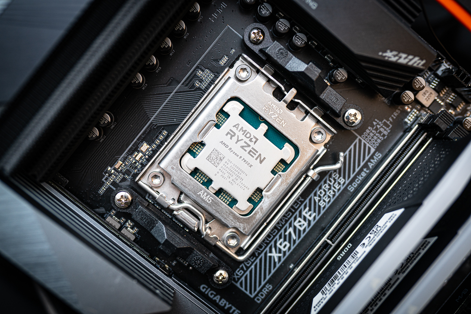AMD B650 Motherboard Roundup: VRM Thermal Testing