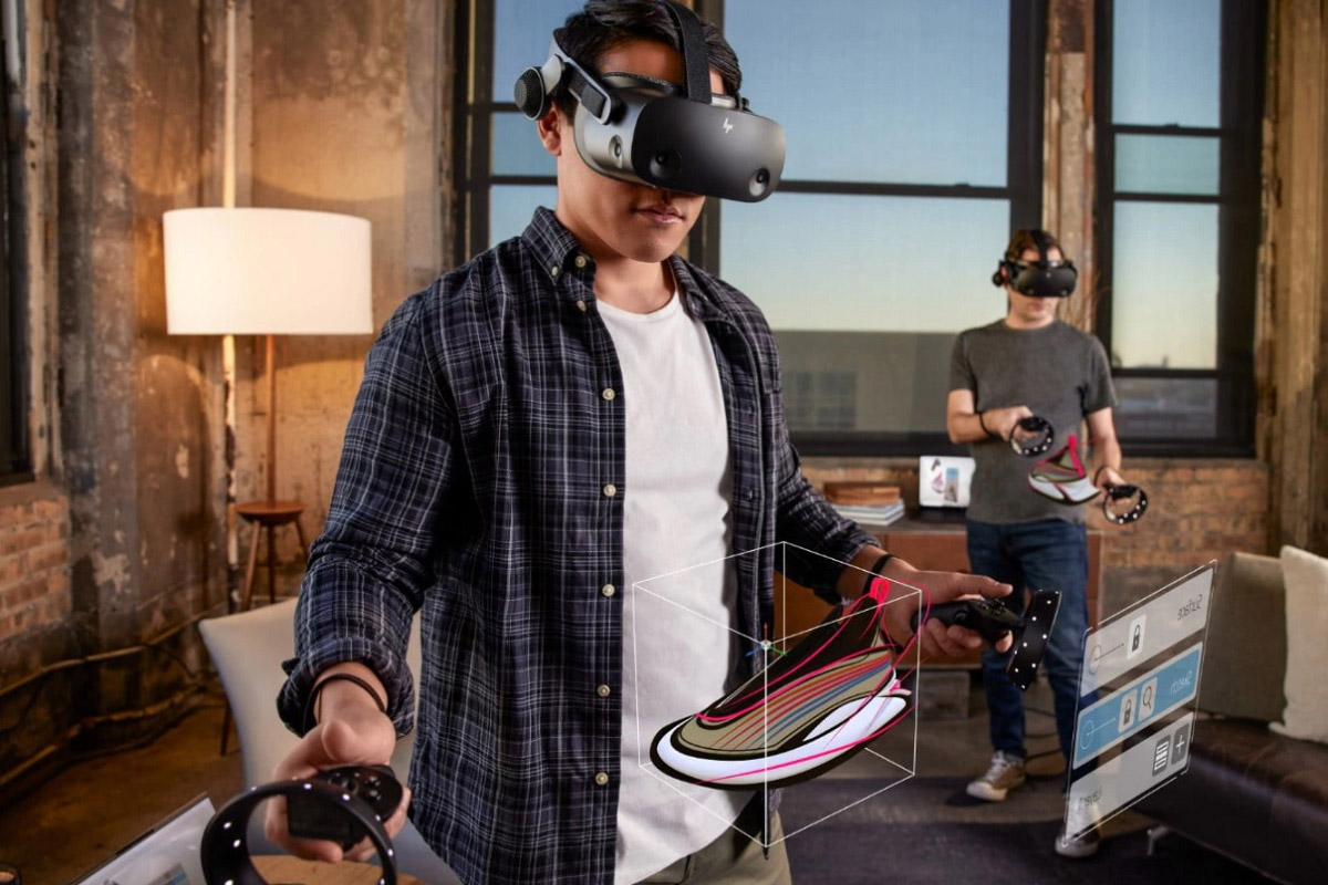 A man using the HP Reverb headset in his apartment.