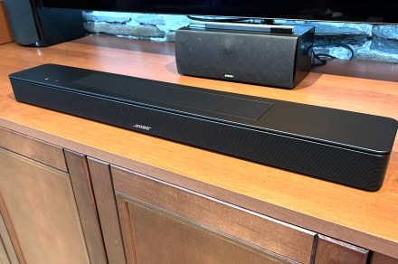 There’s a huge flash sale happening on Bose soundbars today