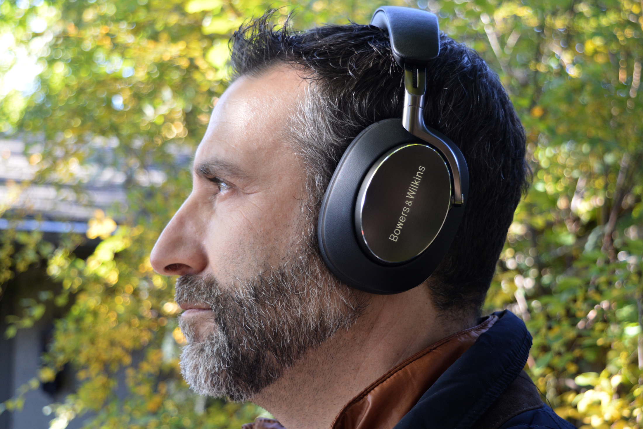 Bowers & Wilkins Px8 Review