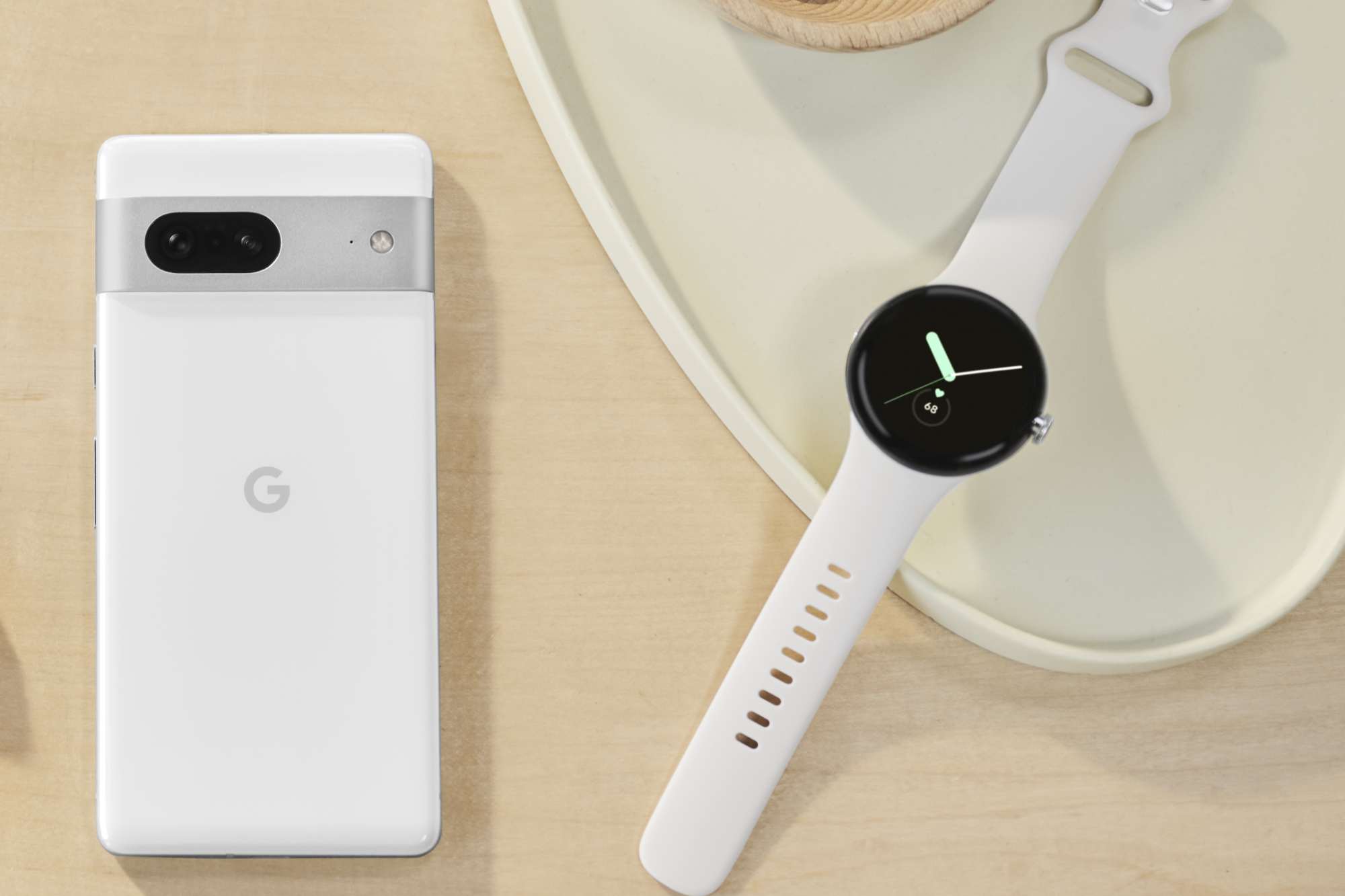 Google Pixel 7 and Google Pixel Watch.