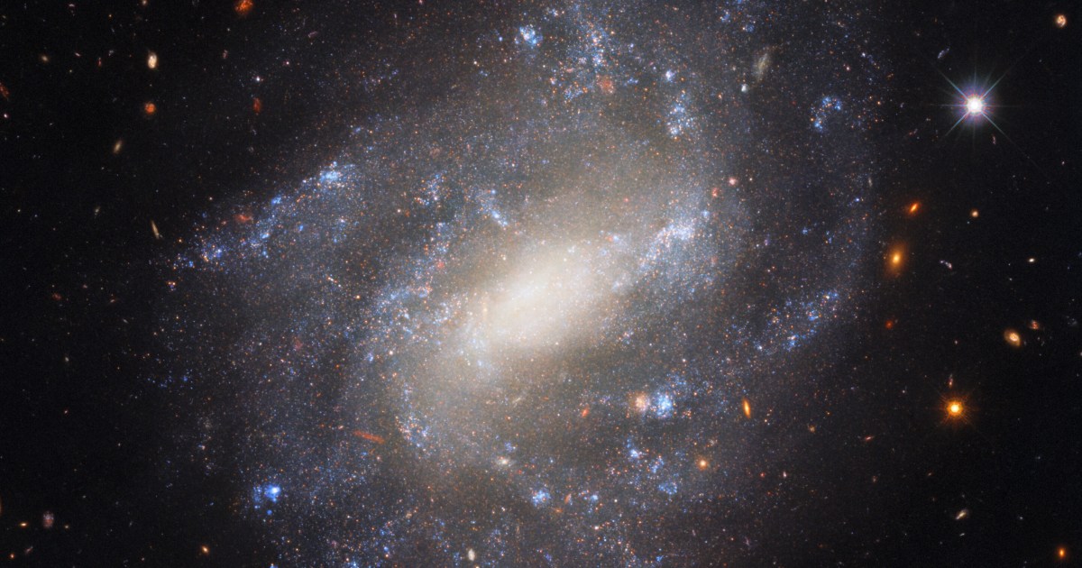 Galaxy helps astronomers measure the size of the universe | Digital Trends