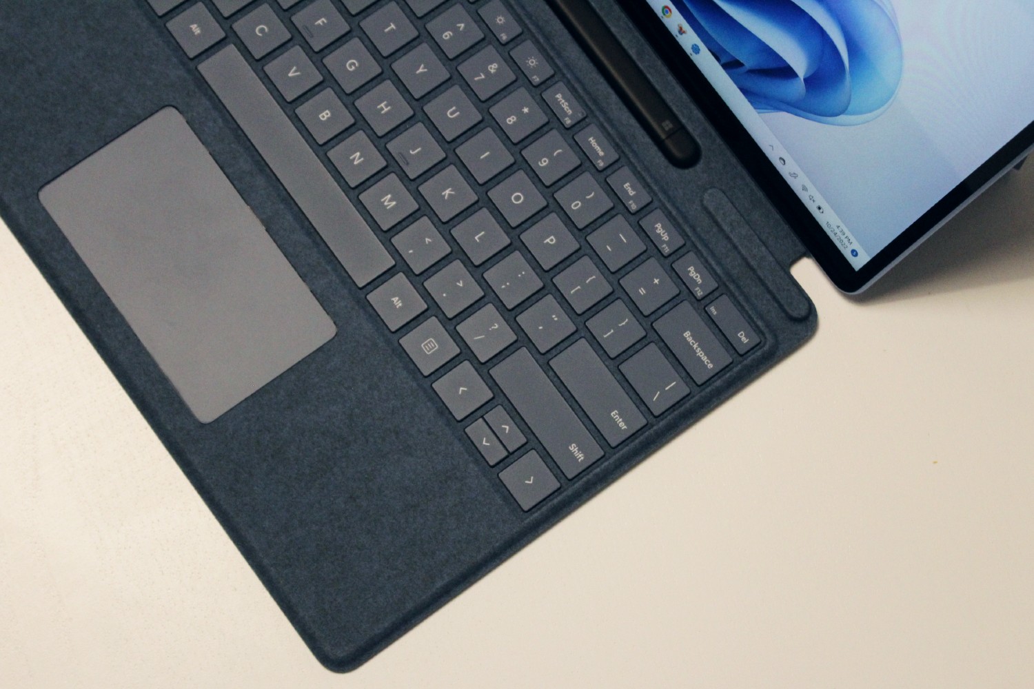Microsoft Surface Pro 9 Review (Intel) 