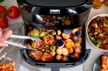 This simple 8-quart air fryer is over 50% off at Best Buy