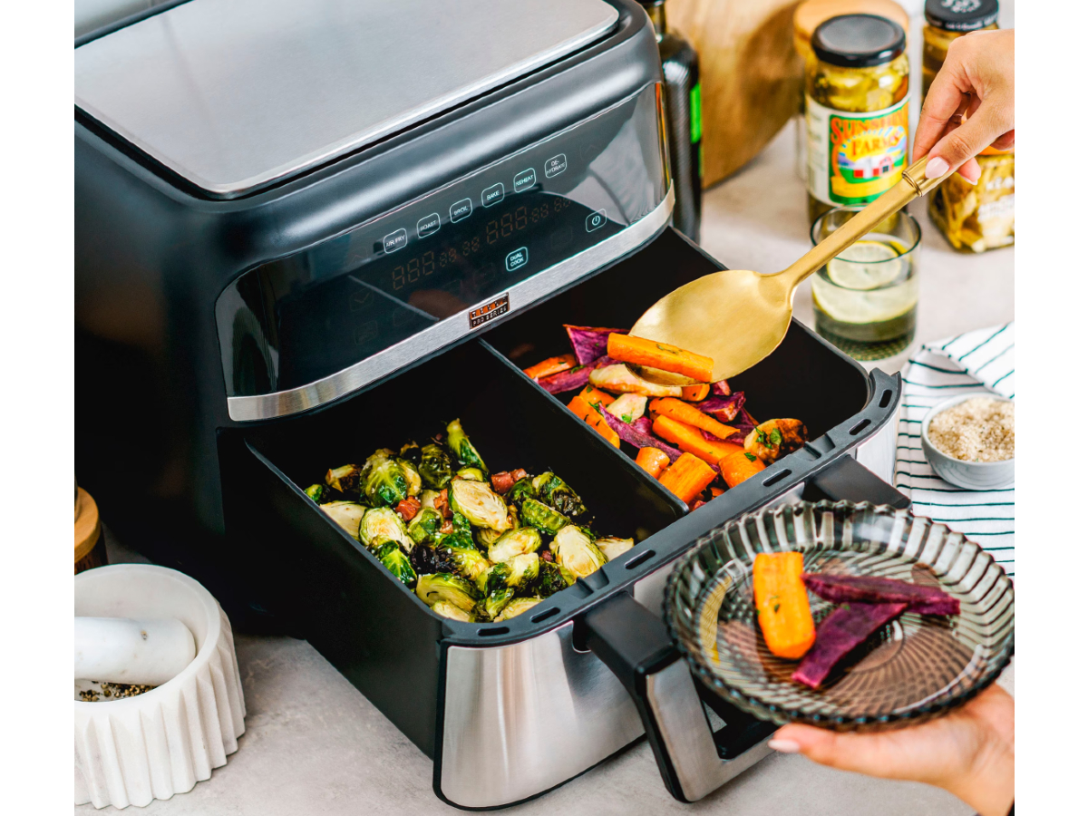 Air fryer on black shop friday