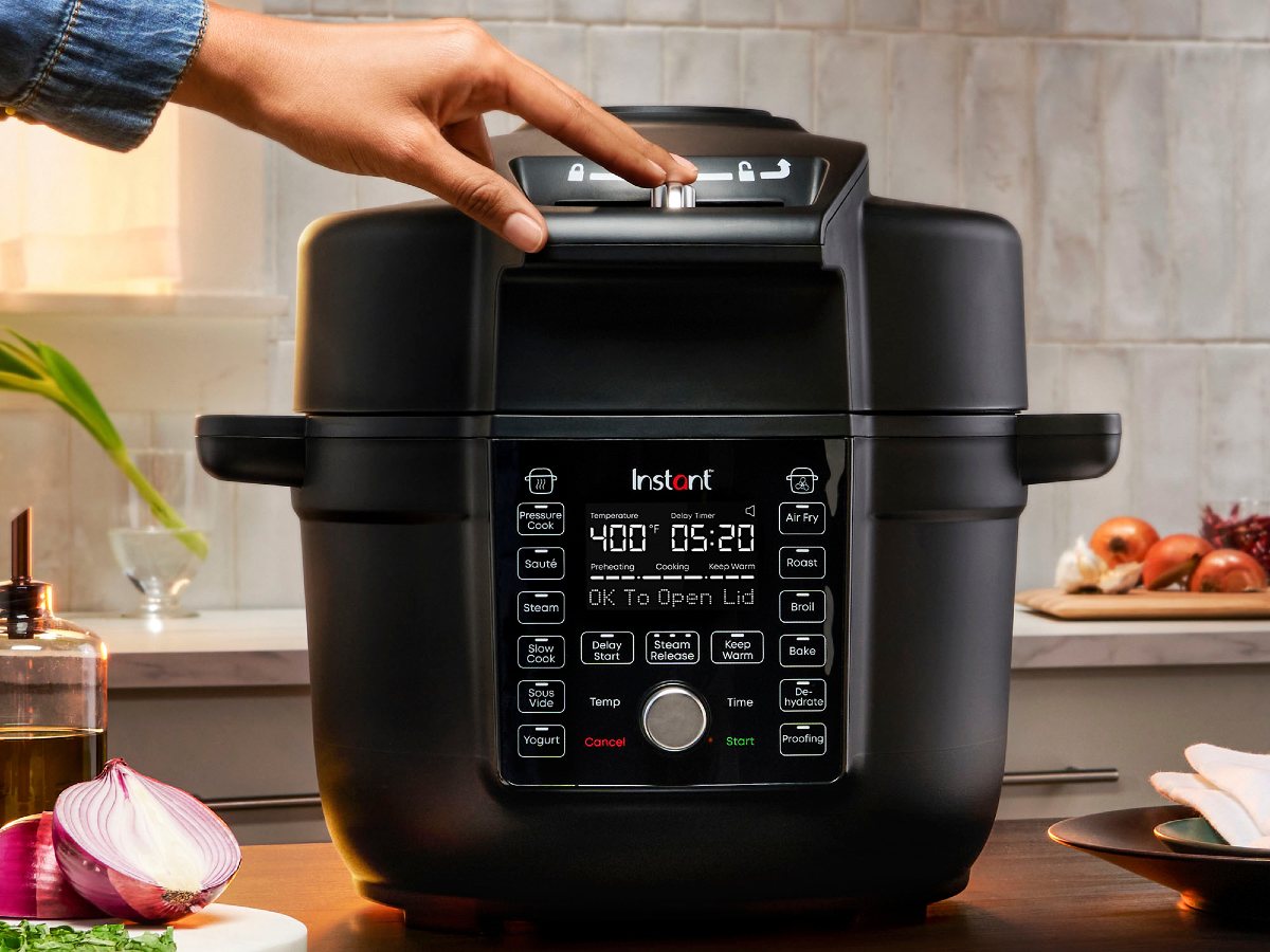 Air fryer vs multicooker - which should you buy this Black Friday?