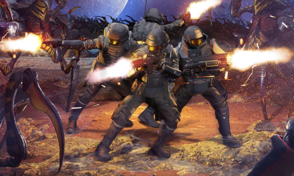 Four soldiers fight Arachnids in Starship Troopers: Extermination.