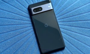 Back of an obsidian black Google Pixel 7.