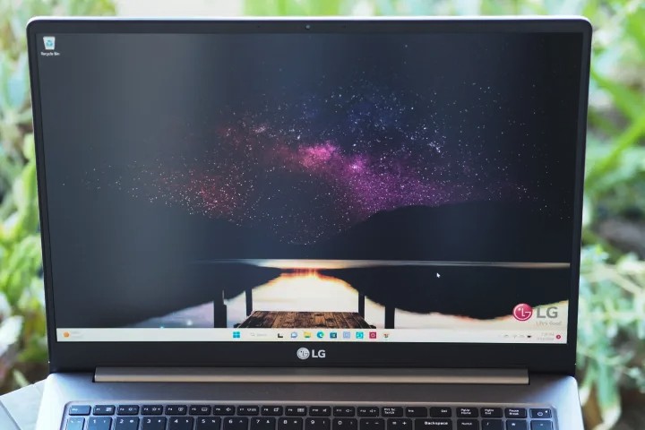 LG UltraPC 17 review: a viable midrange creators' machine