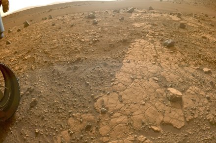 Perseverance rover explores sandstone pass for evidence of ancient life
