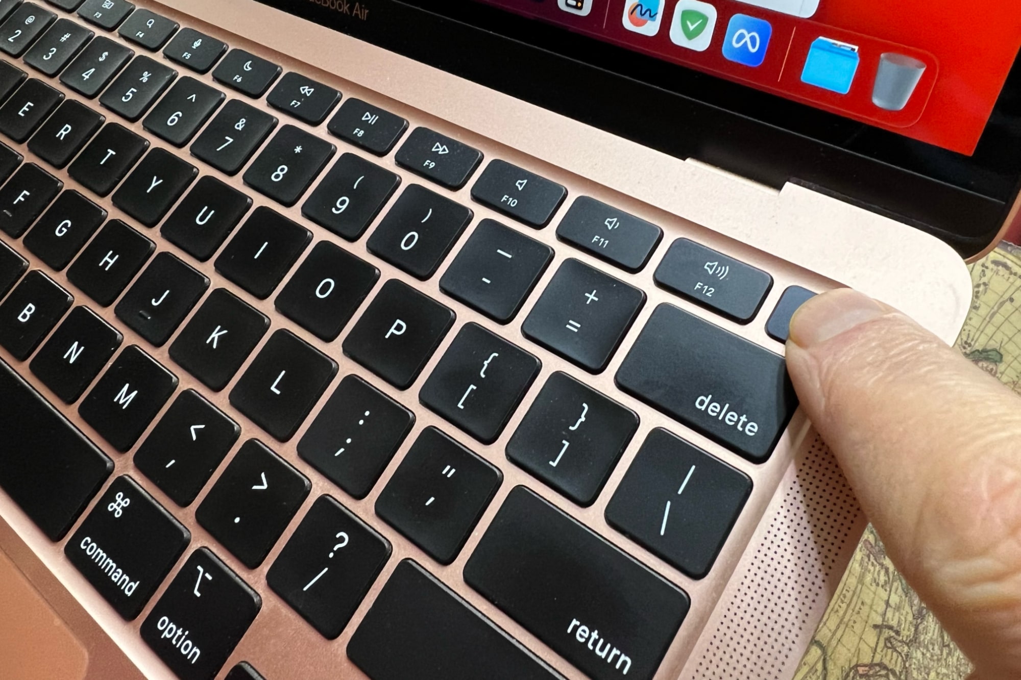 El sensor Touch ID de una MacBook funciona como un botón de encendido
