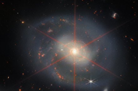 James Webb image shows the bright glowing heart of a galaxy