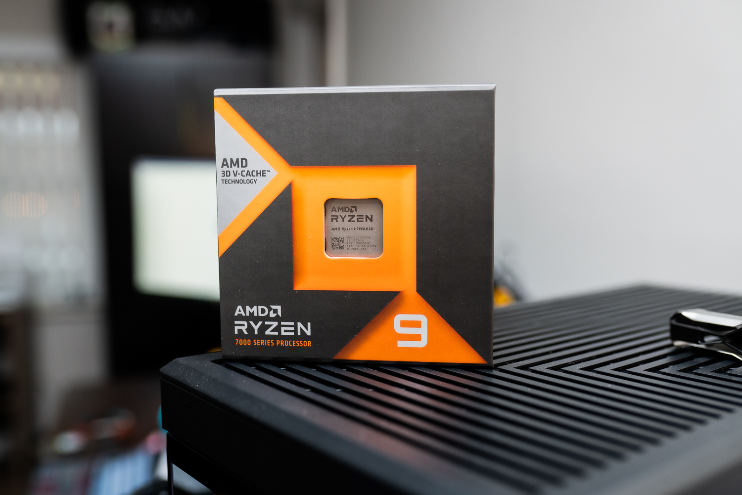 AMD Ryzen 9 7950X3D Review: Powerhouse CPU That's Not Quite Worth Its  Asking Price 