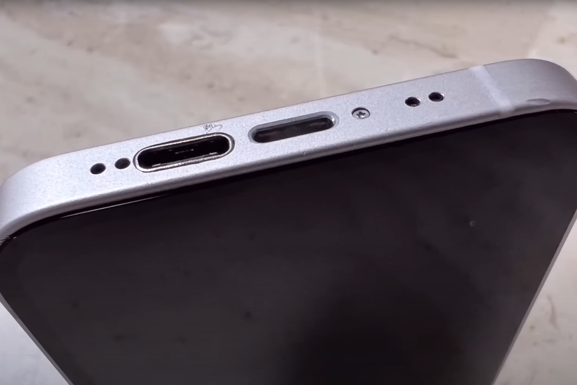 An iPhone with both USB-C and Lightning? Why not? | Digital Trends