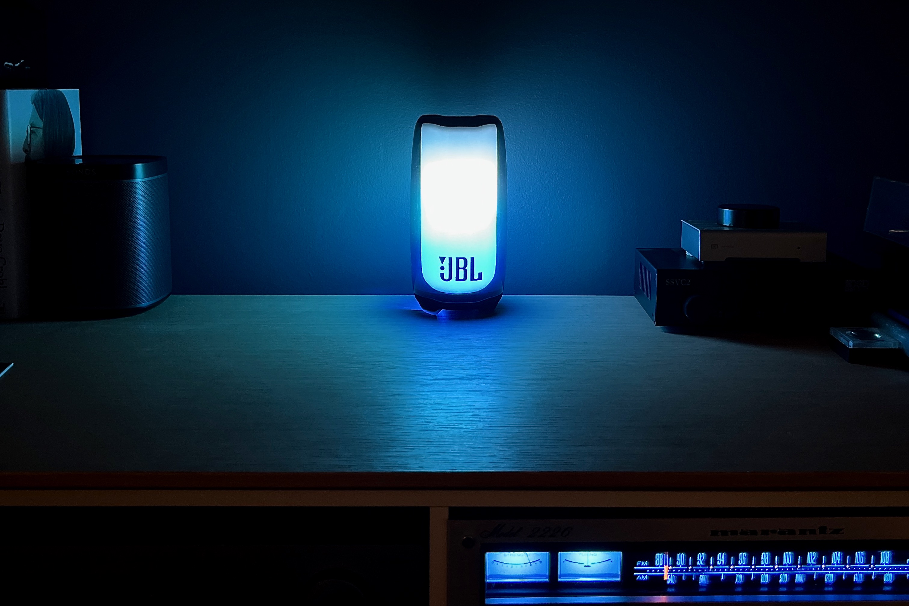 JBL Pulse 5 review: decent sound, trippy lava-lamp light show