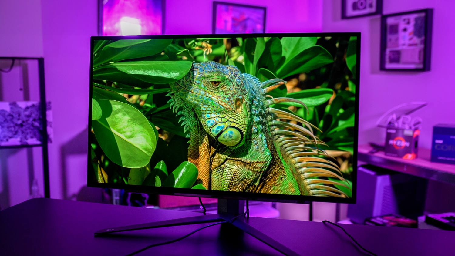 LG 27GR95QE-B review: ushering in a new age for gaming monitors - The Verge