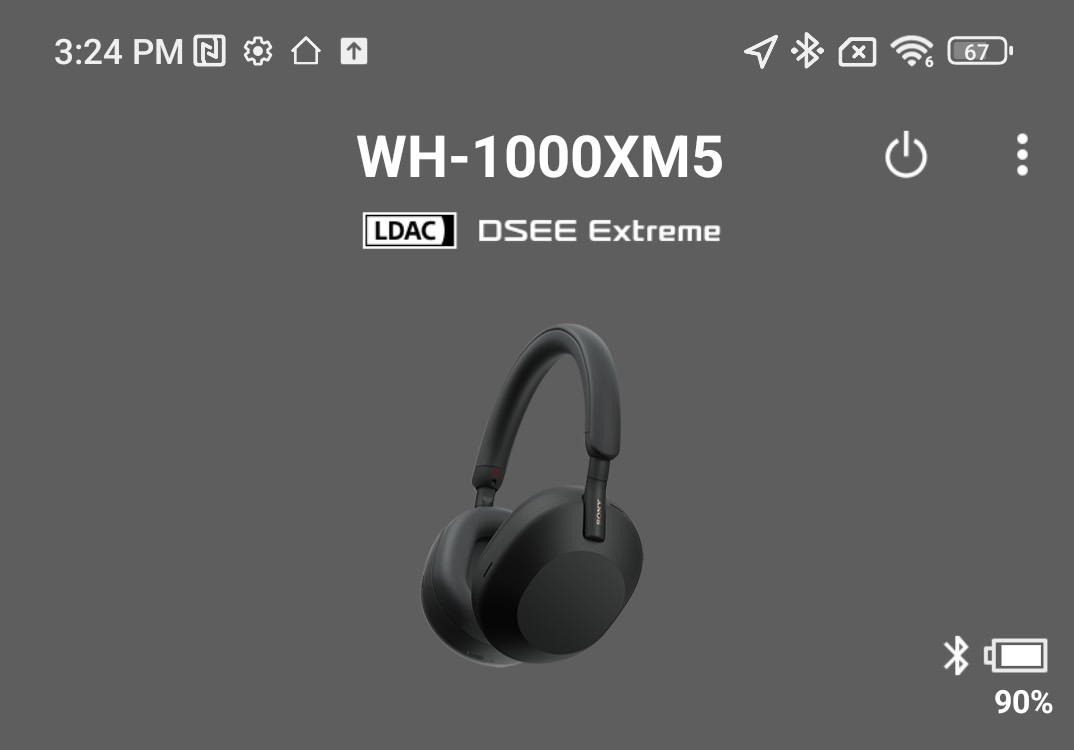 Détail de l'application Sony Headphones pour Android montrant un ensemble de WH-1000XM5 connectés à l'aide du codec LDAC.